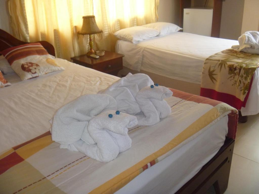 Casa Los Delfines Hotel Puerto Villamil Bilik gambar
