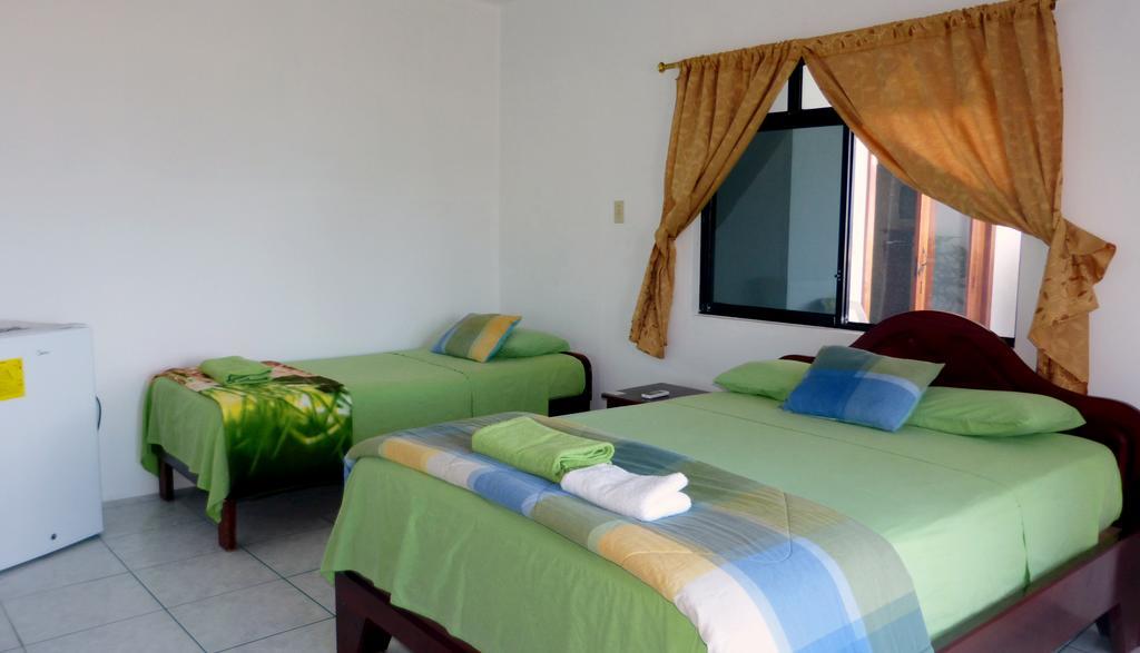 Casa Los Delfines Hotel Puerto Villamil Luaran gambar