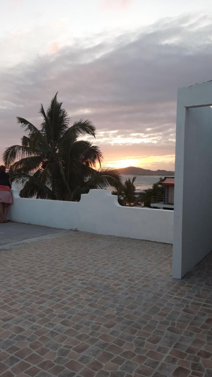 Casa Los Delfines Hotel Puerto Villamil Luaran gambar